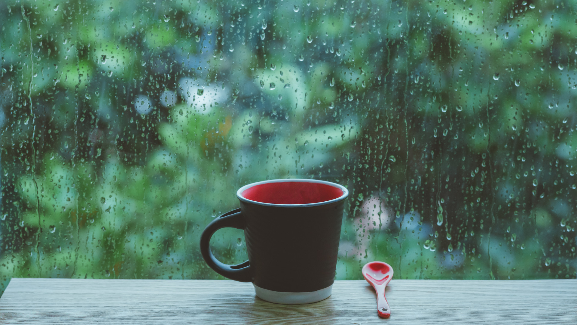 摄图网_500534175_banner_雨天水珠玻璃咖啡杯（企业商用）.jpg